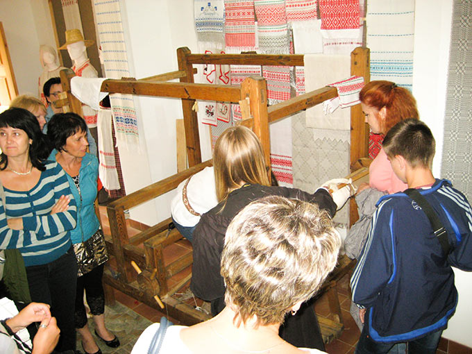 Ткацкий станок оригинальной конструкции