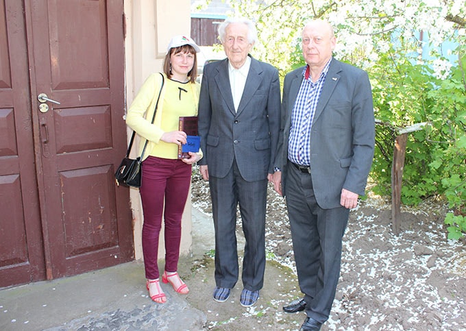 Поздравление с праздником активистами РОО Белая Русь