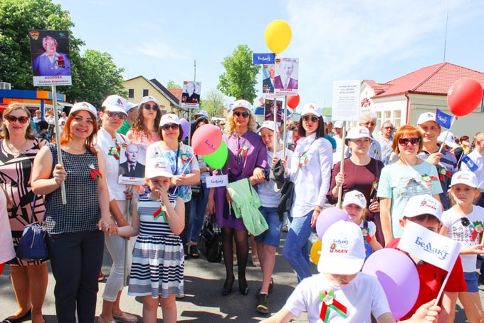 Участники акции Бессмертный полк