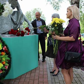 В мемориальном комплексе &quot;Шауличи&quot; почтили память жителей сожженной деревни