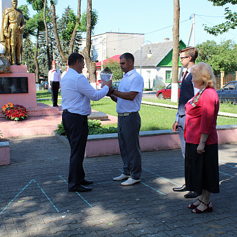 Очередной этап областной патриотической эстафеты передачи Вечного огня состоялся в городе Свислочь.